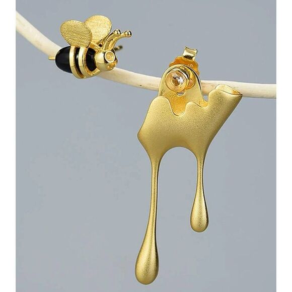18K Gold Bumblebee & Dripping Honey Asymmetric Stud Earrings - Picture 3 of 10